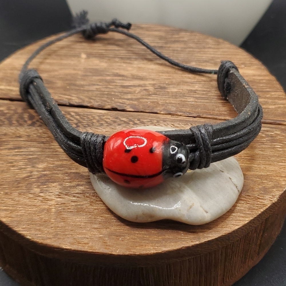 Artisan glass ladybug leather bracelet‎ rustic whimsical nature B2915